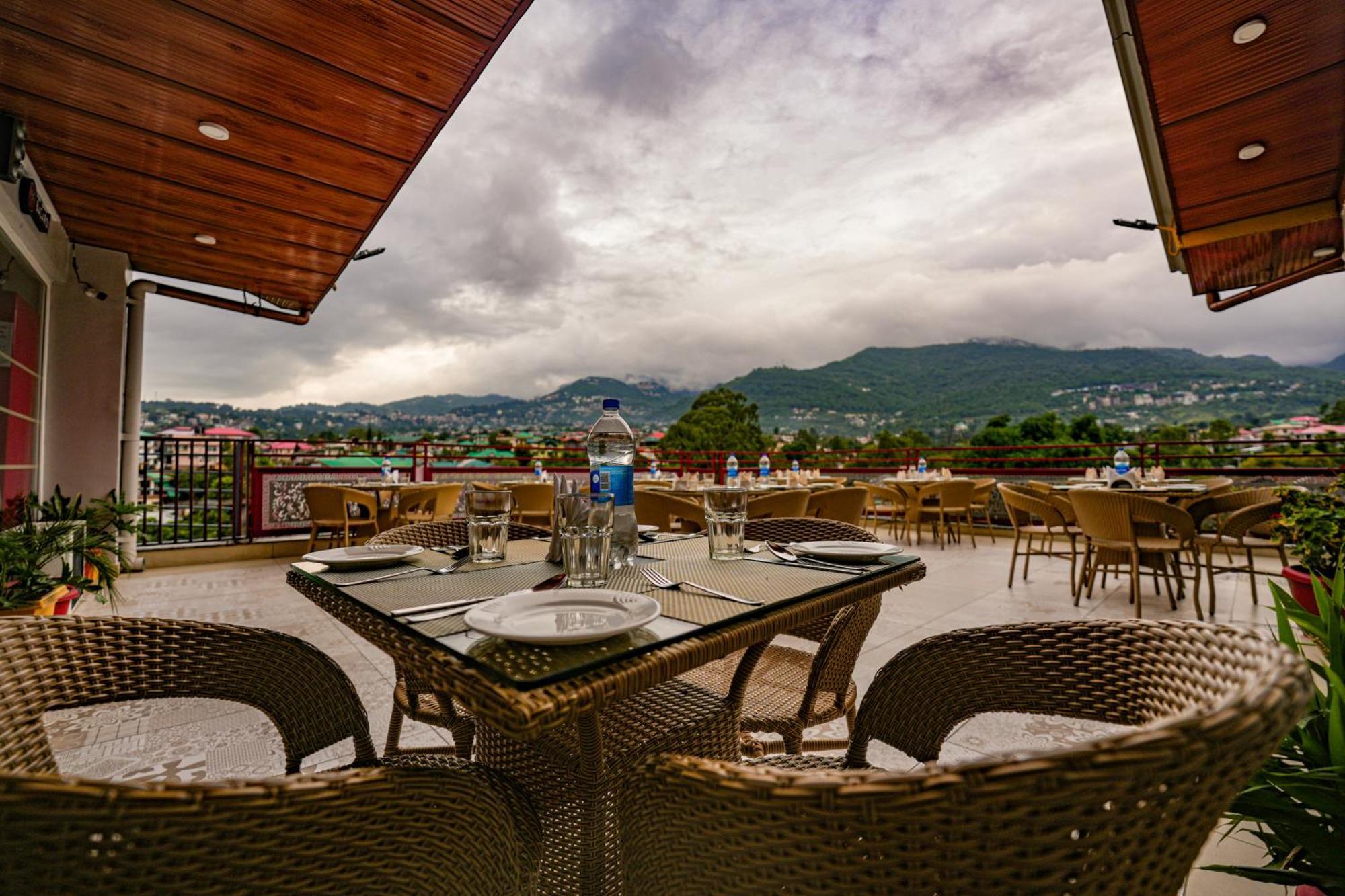 Hotel Square One By D'Polo Dharamshala Exterior foto